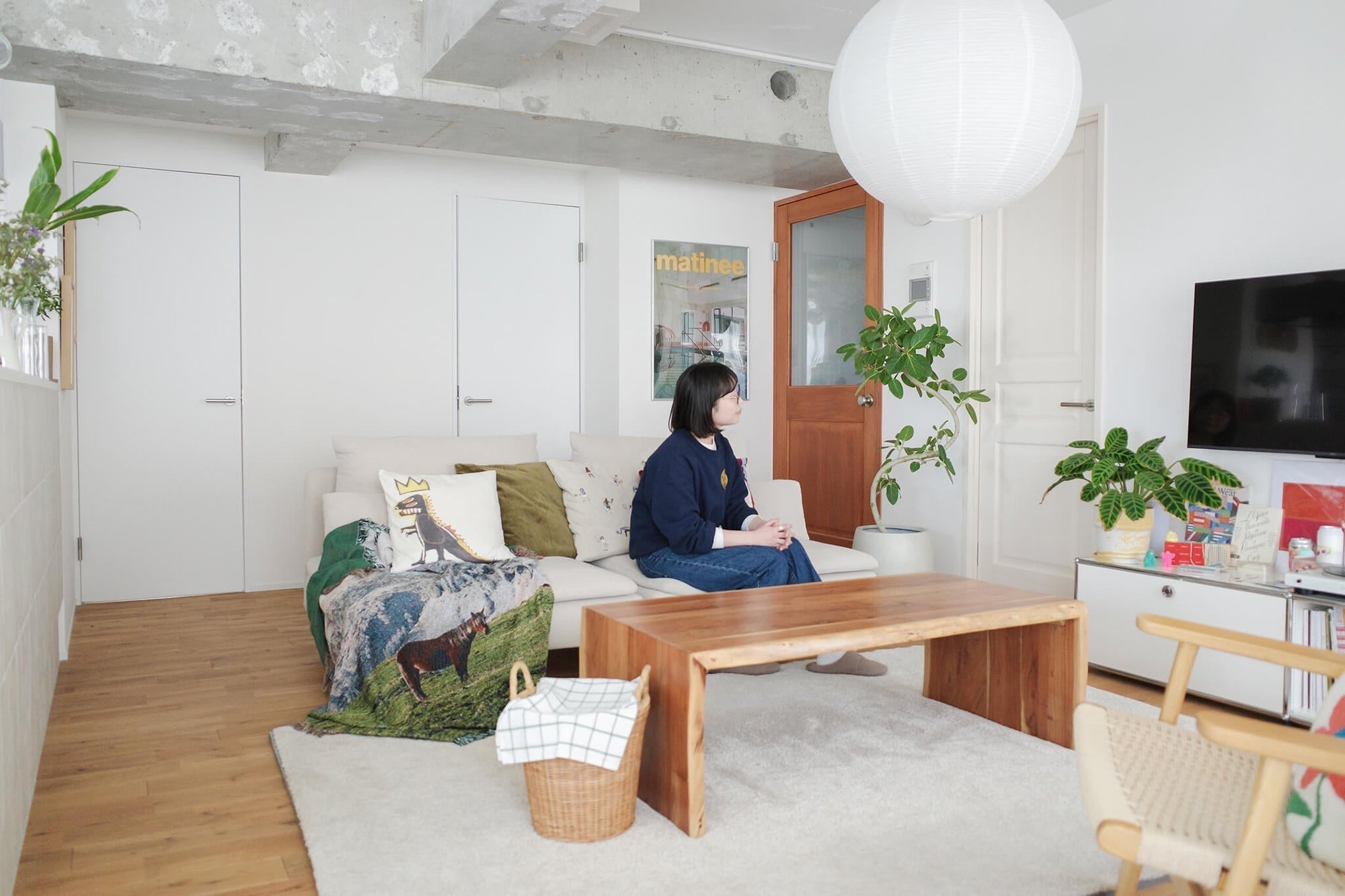 植物と雑貨が調和する洗練された空間づくり。まるでカフェのような2LDK二人暮らし。