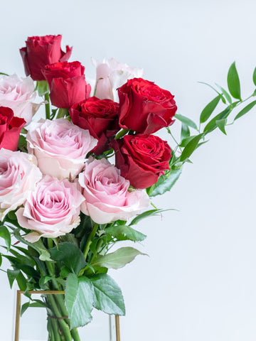 バラの花束 12本 - レッド＆ピンク -