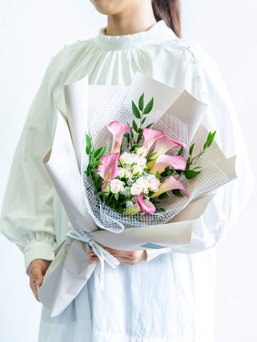 【10月の誕生花】カラーの花束L - ピンク -