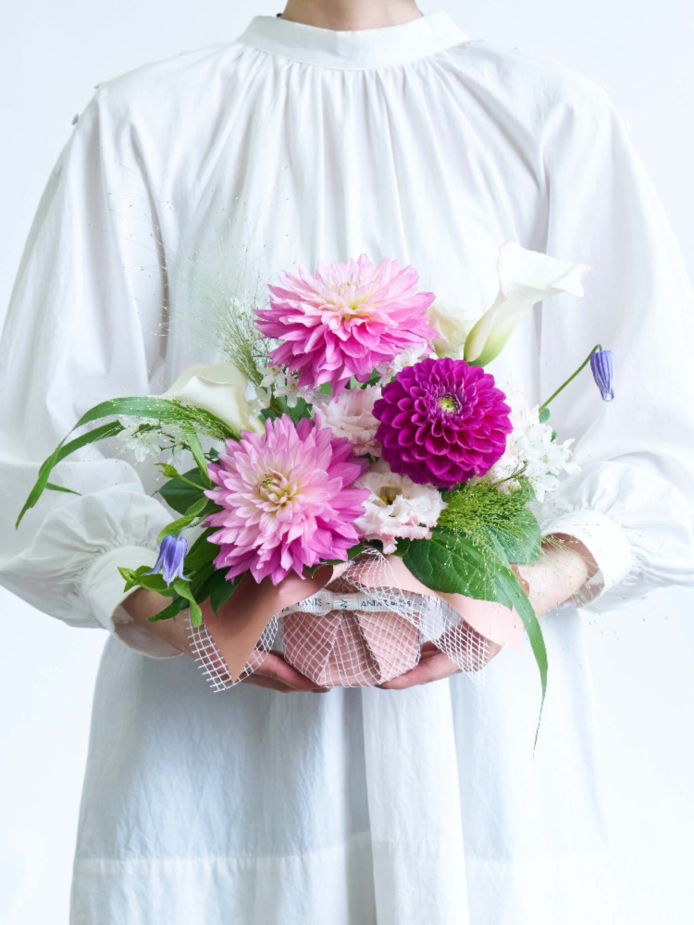 ダリアのアレンジメント