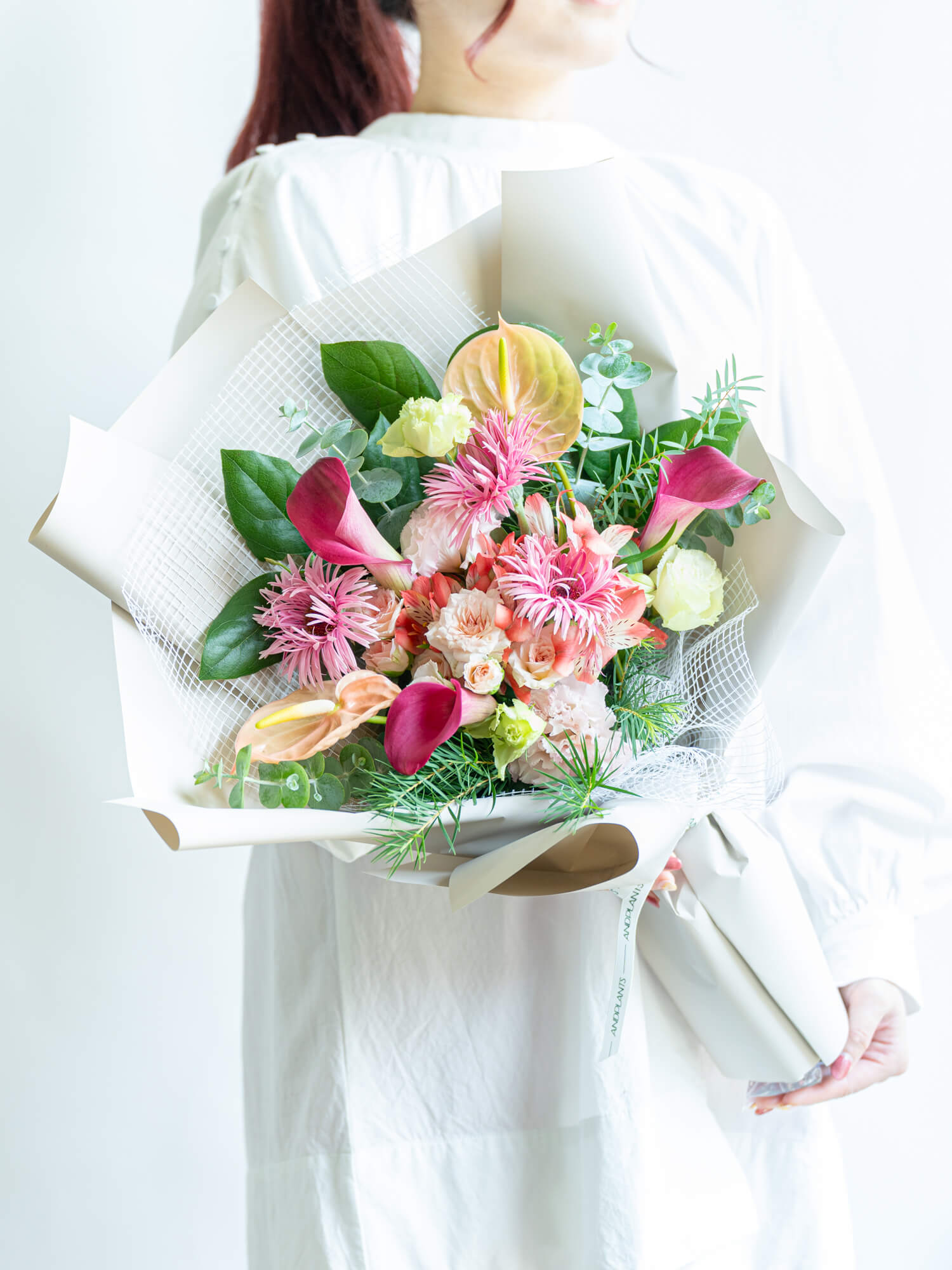 フローリストにおまかせ 季節の花束 L - ピンク -