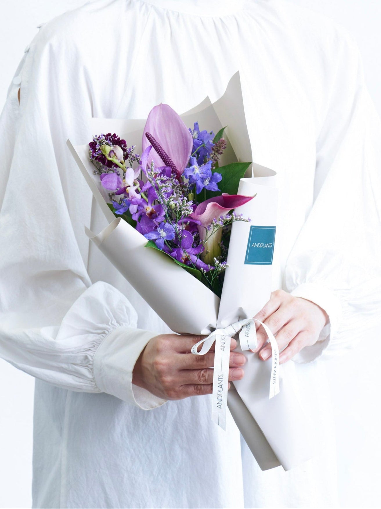 フローリストにおまかせ 季節の花束 S - パープル -