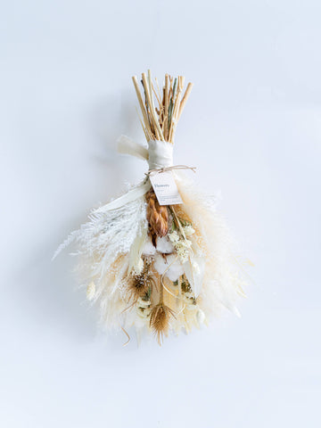 【壁に掛ける】ドライフラワーのスワッグ - ベージュ -