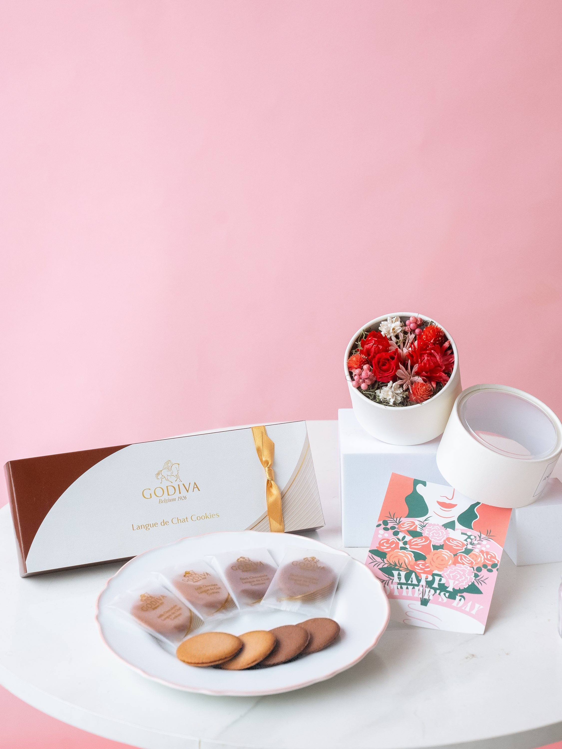 【母の日】GODIVA「ラングドシャクッキー アソートメント（8枚入）」とプリザーブドフラワーボックスのセット