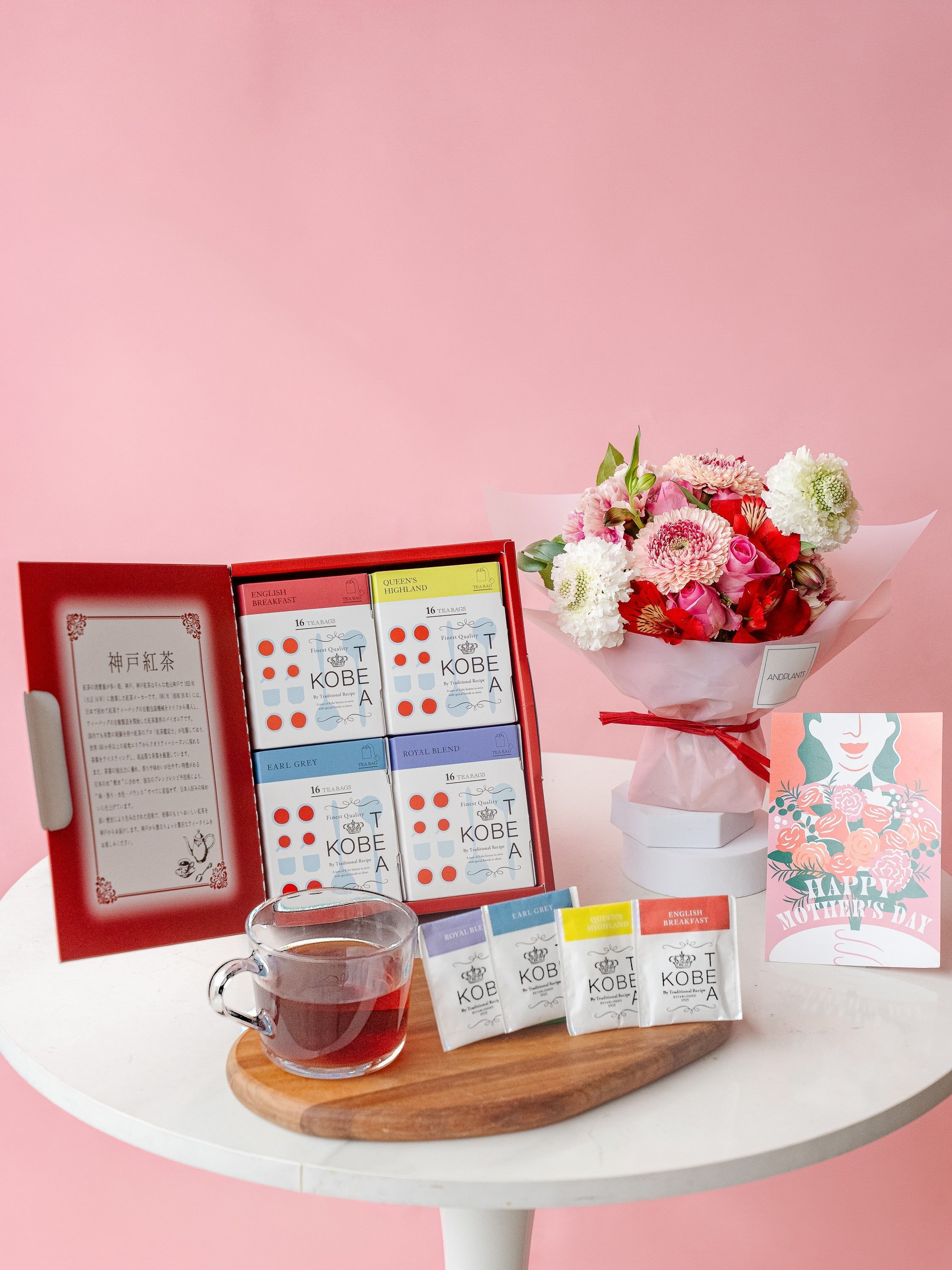 【母の日】神戸紅茶「生紅茶 4種詰め合わせ」とそのまま飾れる花束のセット