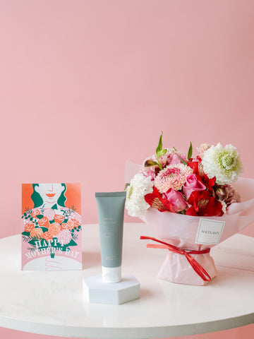 【母の日】OSAJI「ハンドクリーム」とそのまま飾れる花束のセット