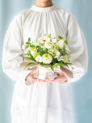 【お供え用】おまかせアレンジ S  - ホワイト -
