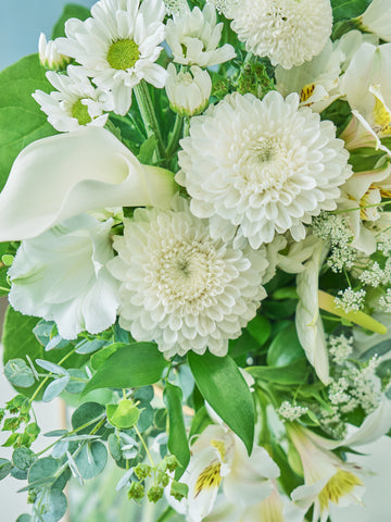 【お供え用】季節の花束 L　- ホワイト -
