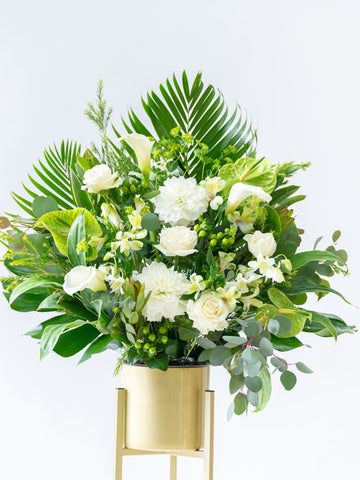 季節のおまかせスタンド花 1段 - グリーン -