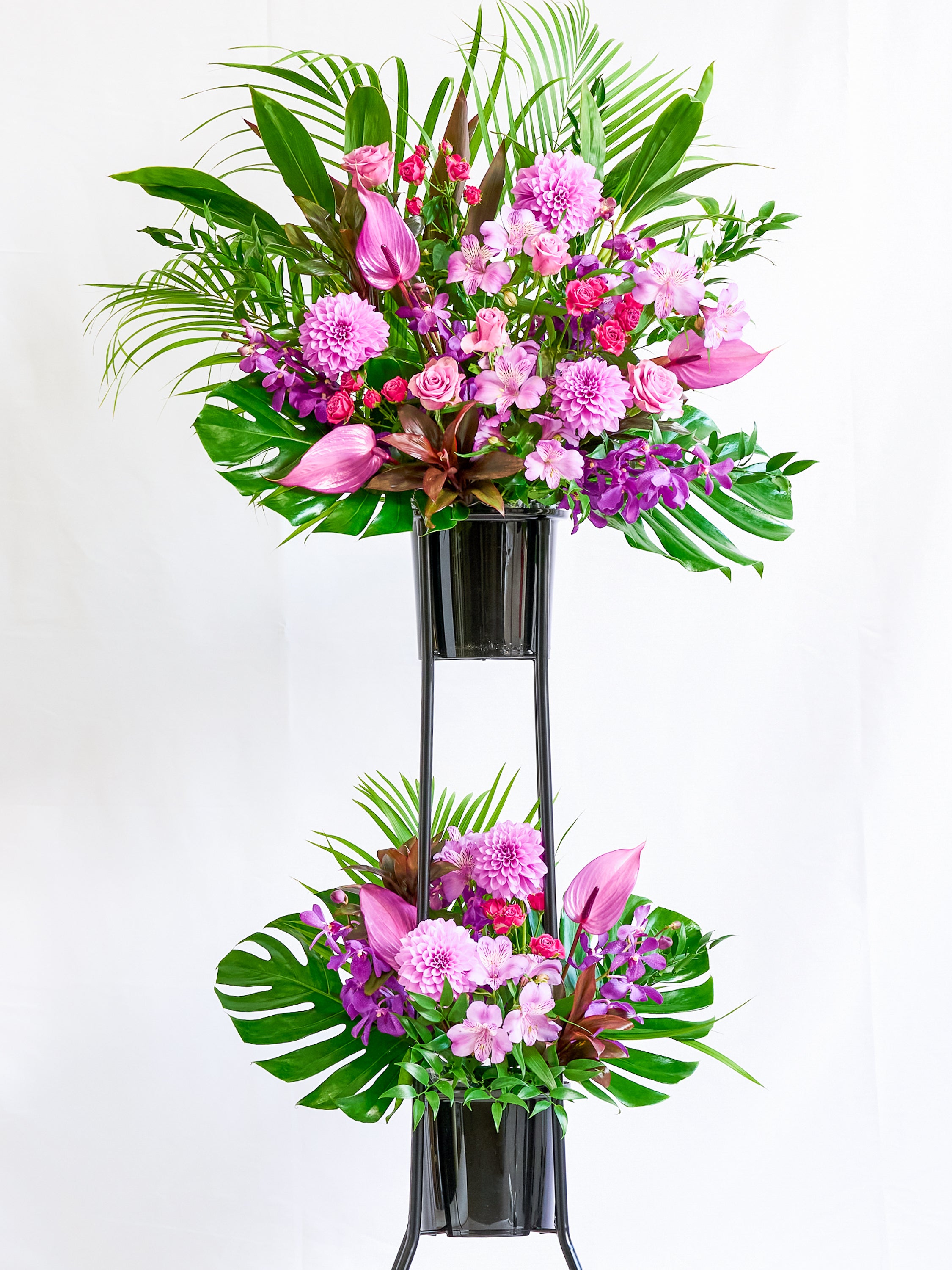 季節のおまかせスタンド花 2段 - パープル -