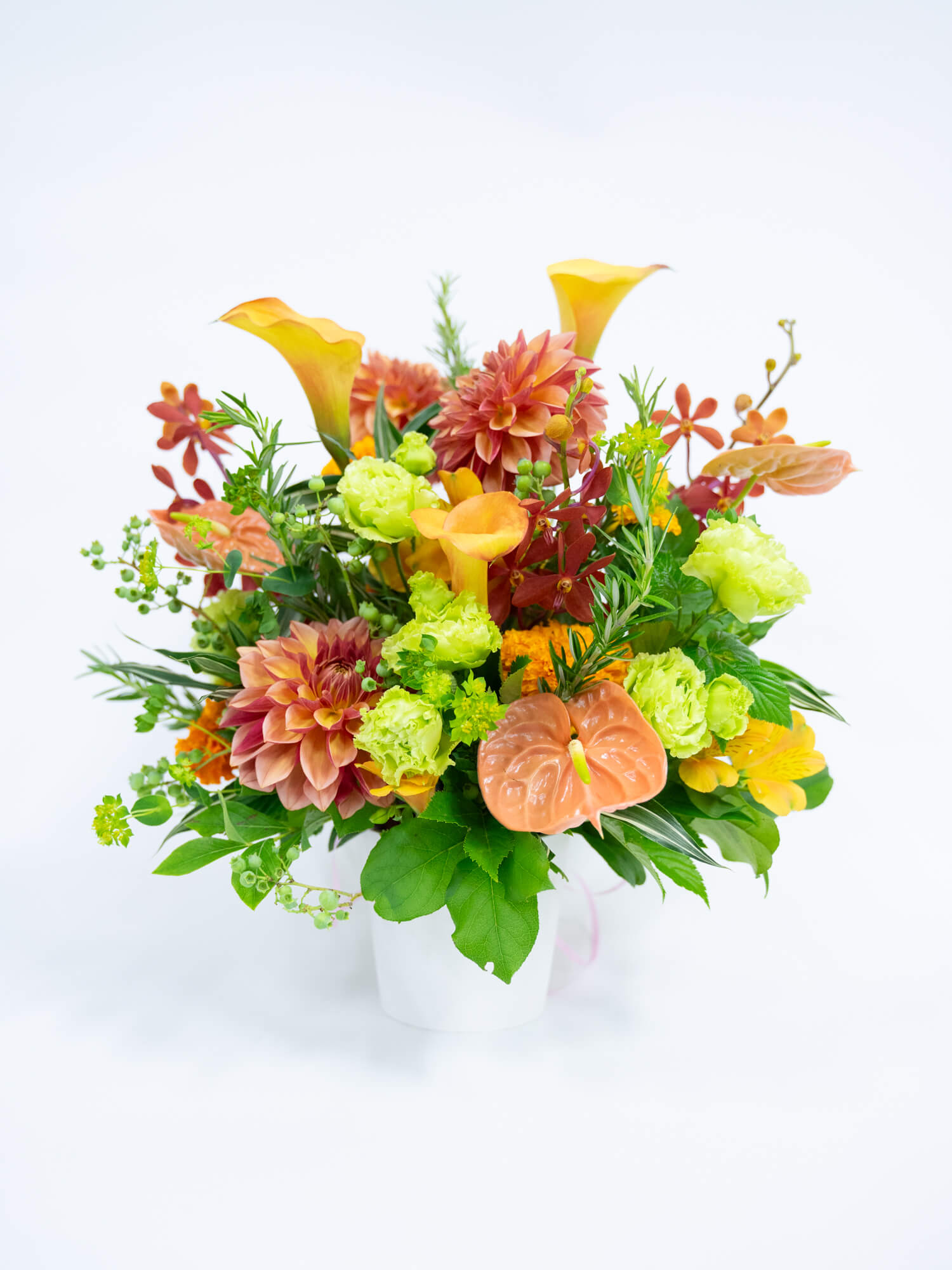 季節のおまかせ生花アレンジ L - オレンジ -