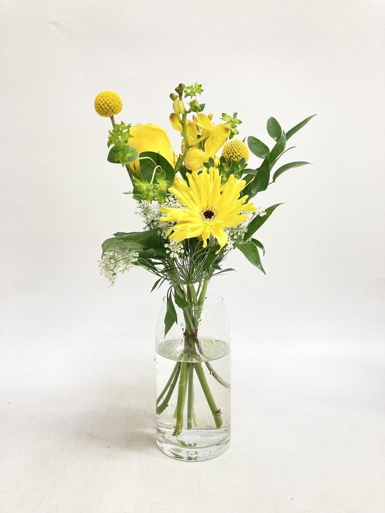 フローリストにおまかせ 季節の花束 S - イエロー -