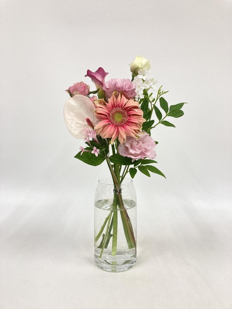 フローリストにおまかせ 季節の花束 S - ピンク -