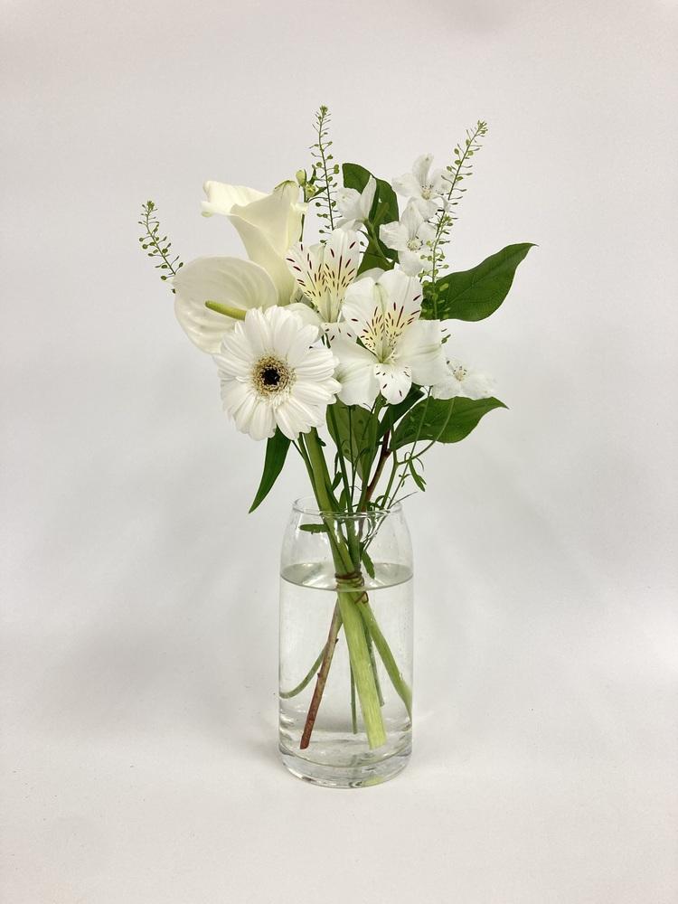 フローリストにおまかせ 季節の花束 S - グリーン&ホワイト -