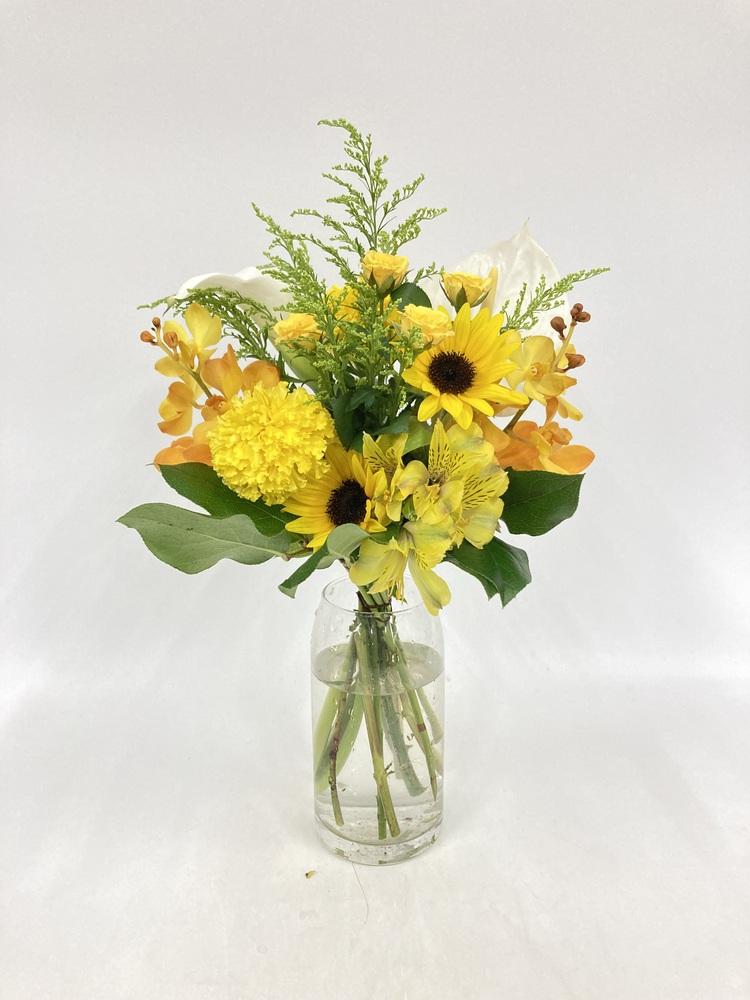 フローリストにおまかせ 季節の花束 M - イエロー -