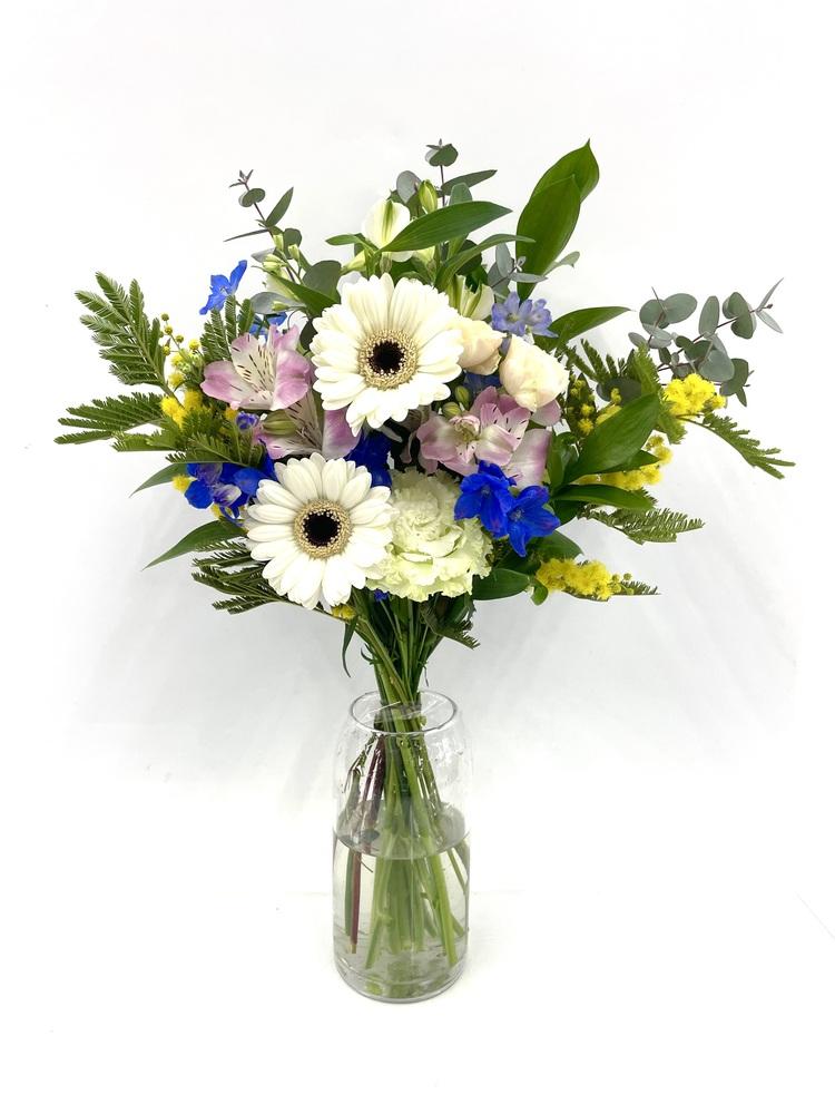 フローリストにおまかせ 季節の花束 M - ミックス -