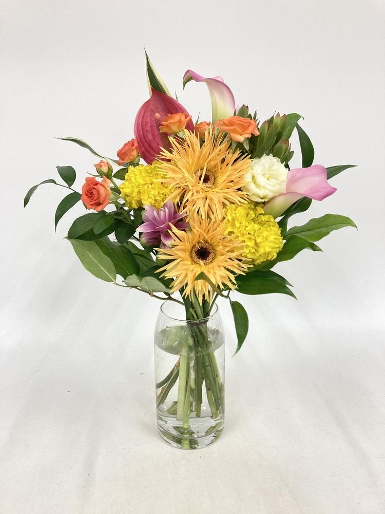 フローリストにおまかせ 季節の花束 M - ミックス -