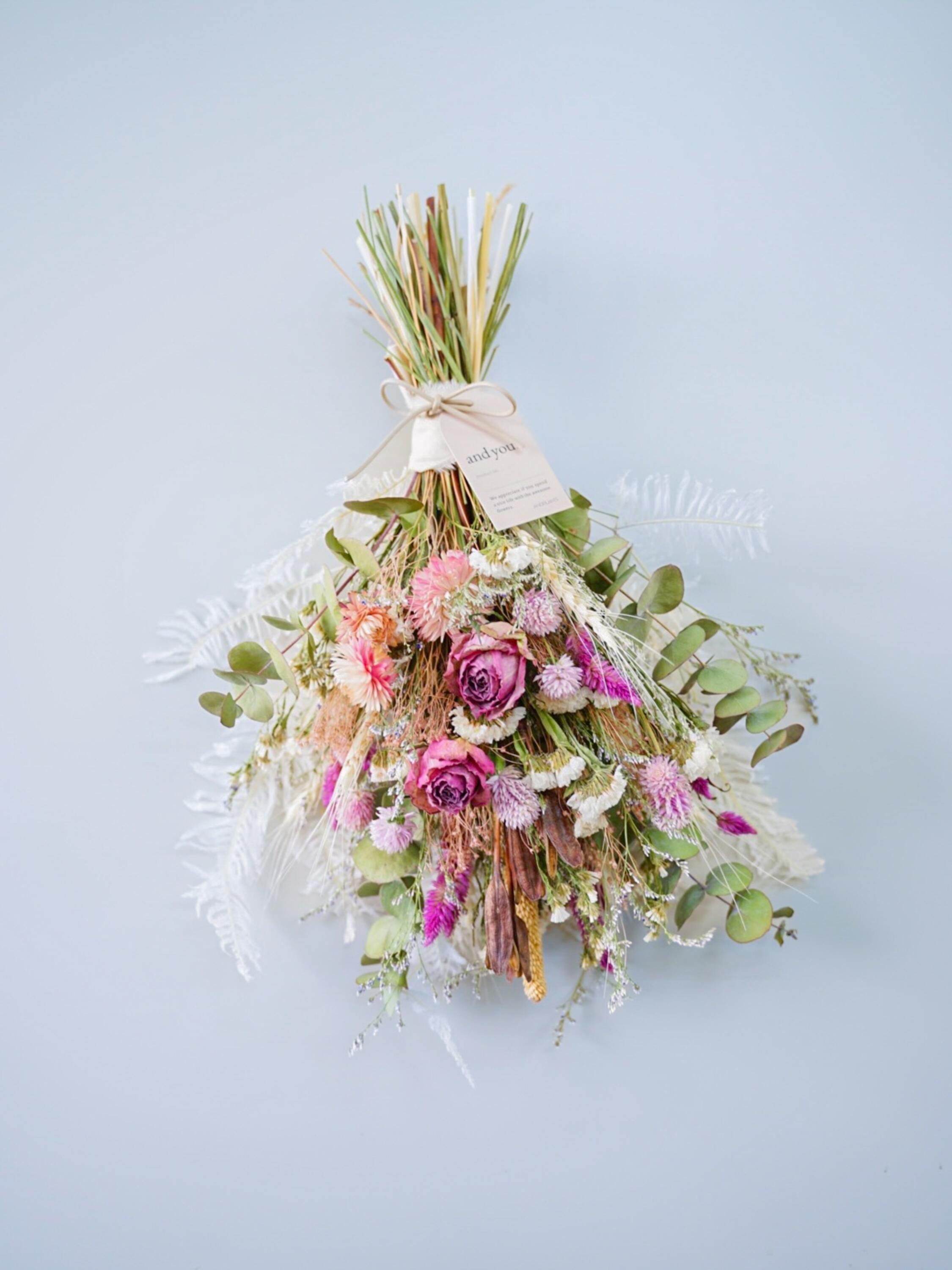 【壁に掛ける】ドライフラワーのスワッグ - ピンク -