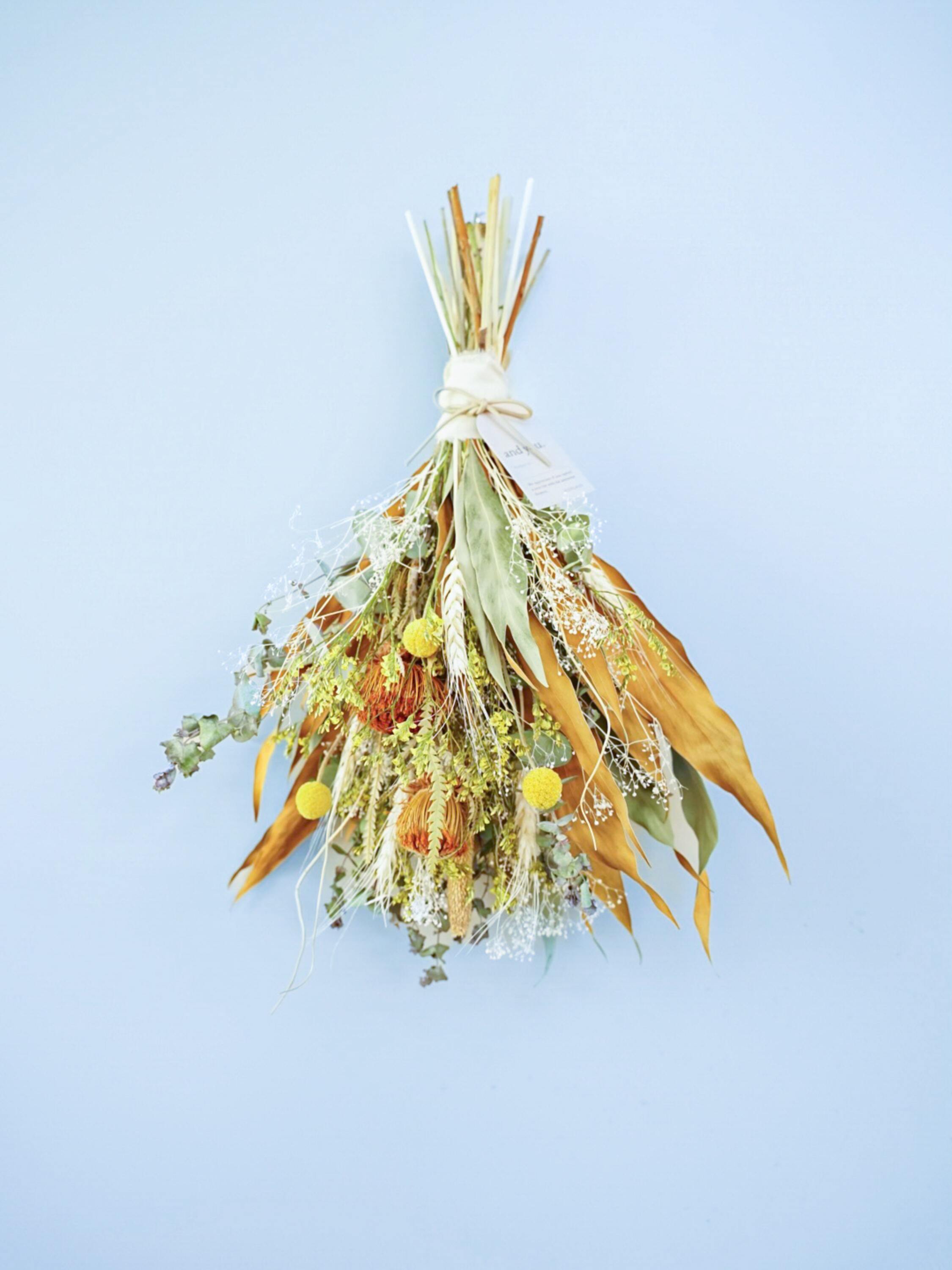 【壁に掛ける】ドライフラワーのスワッグ - イエロー -