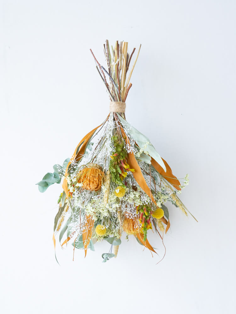 【壁に掛ける】ドライフラワーのスワッグ - イエロー -