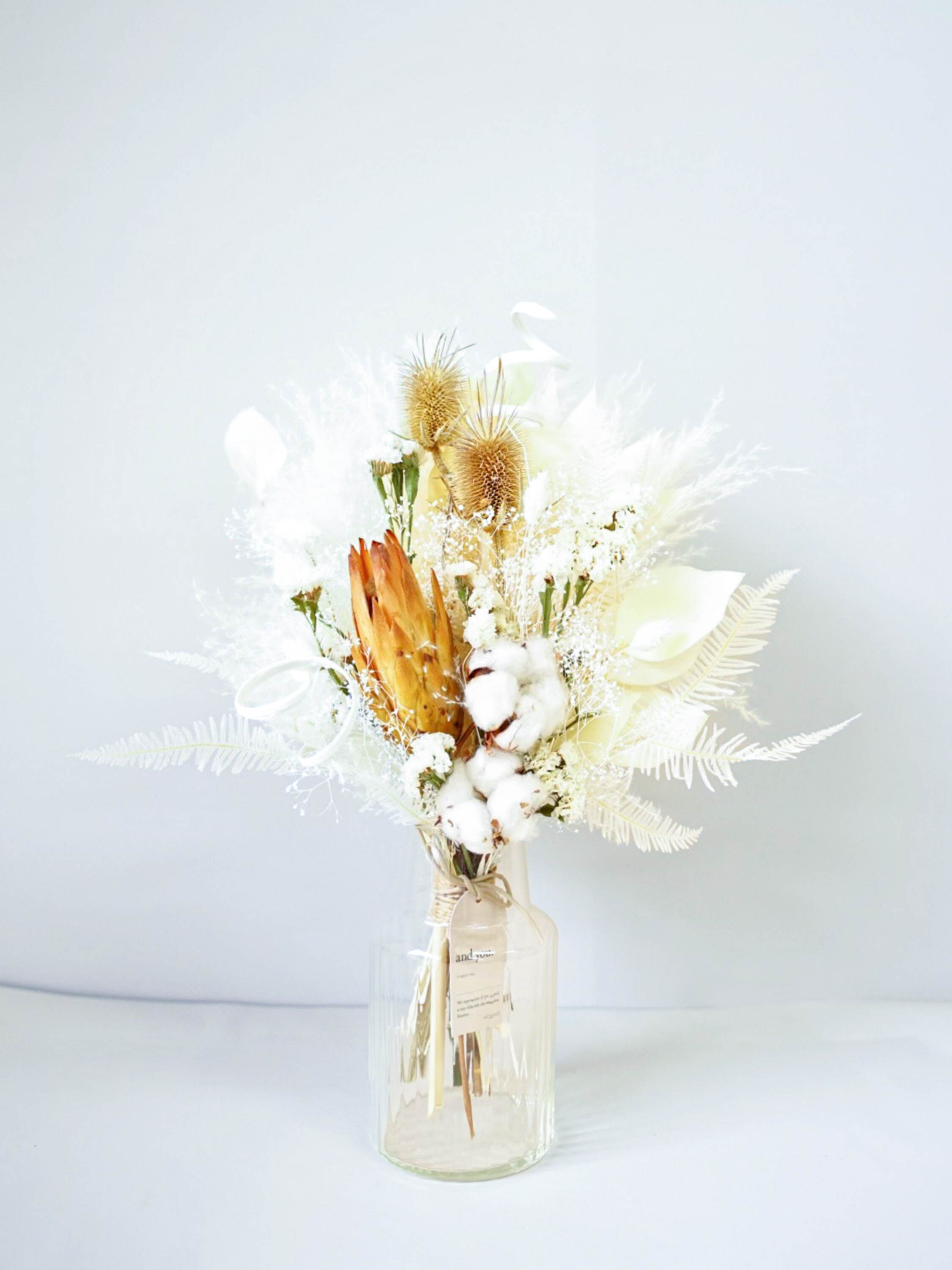 【花瓶に飾れる】ドライフラワーの花束 M - ベージュ -