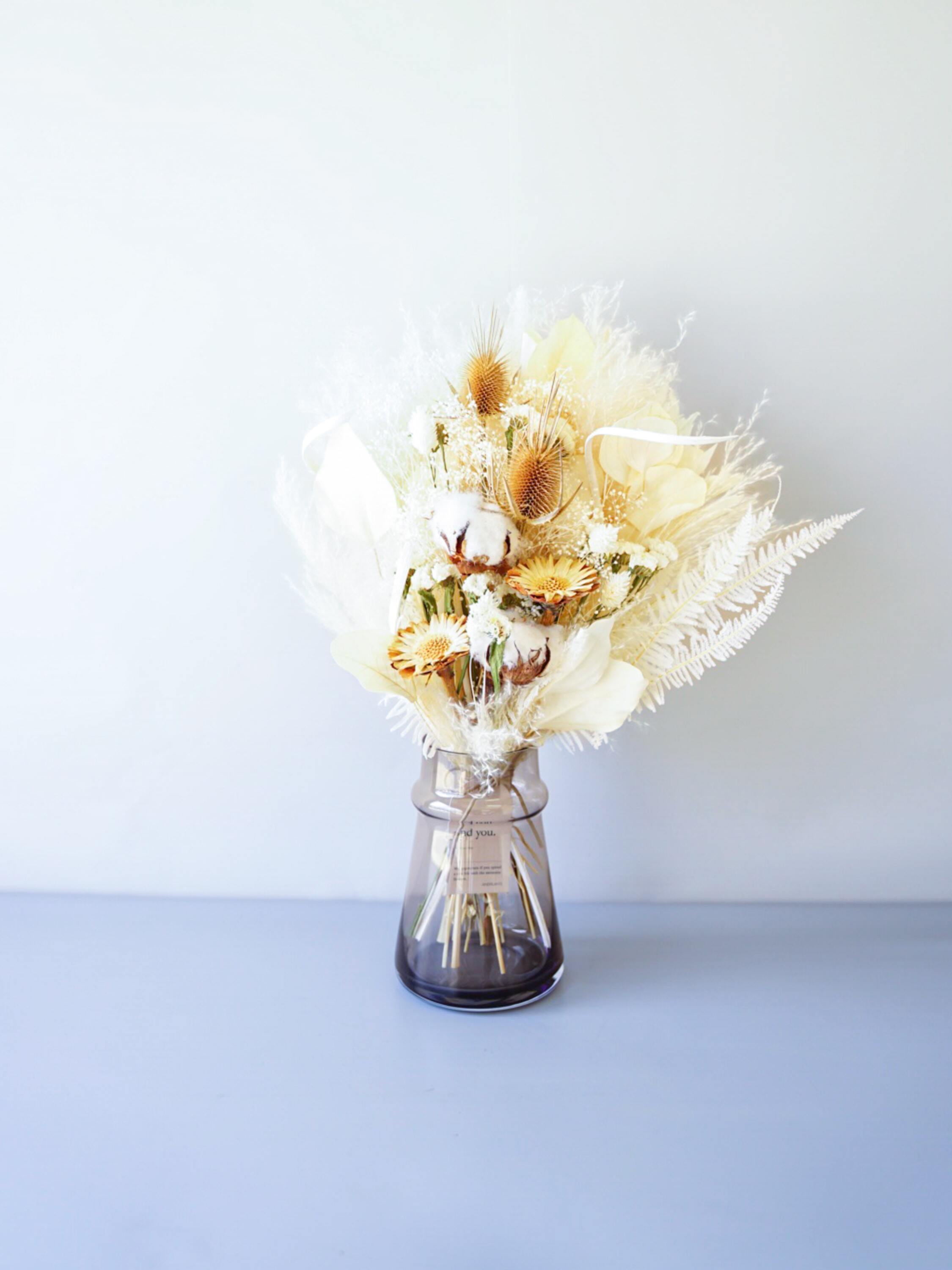 【花瓶に飾れる】ドライフラワーの花束 M - ベージュ -